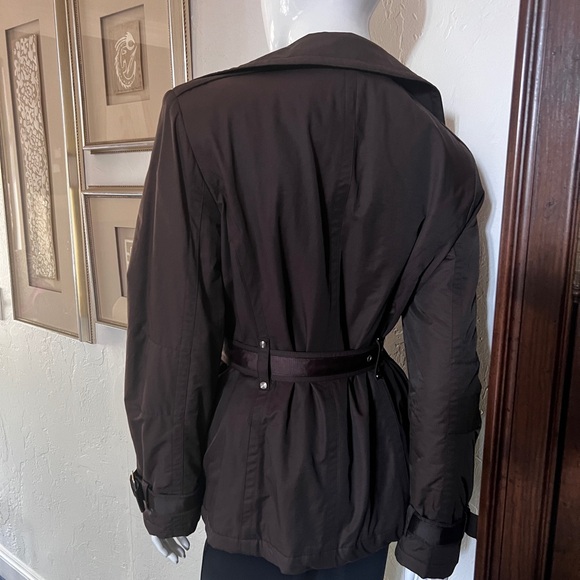 Women’s Gallery Dark Brown Belted Short Rain Trench/Jacket Sz Medium - Picture 6 of 12